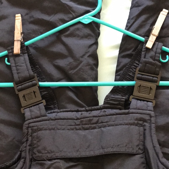 Girls ski overalls/ jumper - Picture 3 of 8